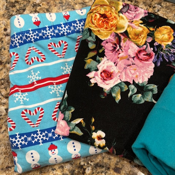 Bundle of Leggings - Picture 2 of 3